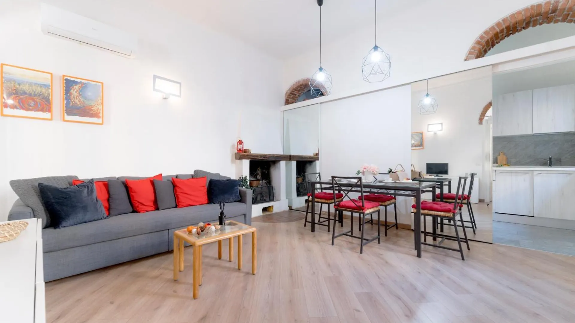 Luxury Apartment In Isola - De Castillia 20 Milan Italy