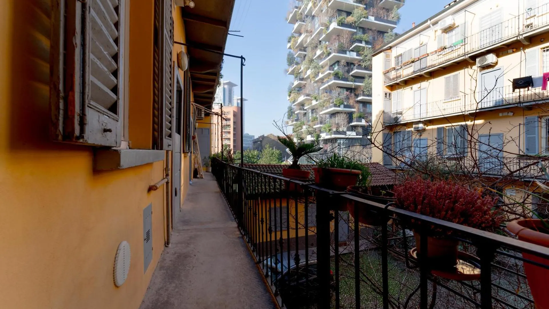 Luxury Apartment In Isola - De Castillia 20 Milan 0*,  Italy
