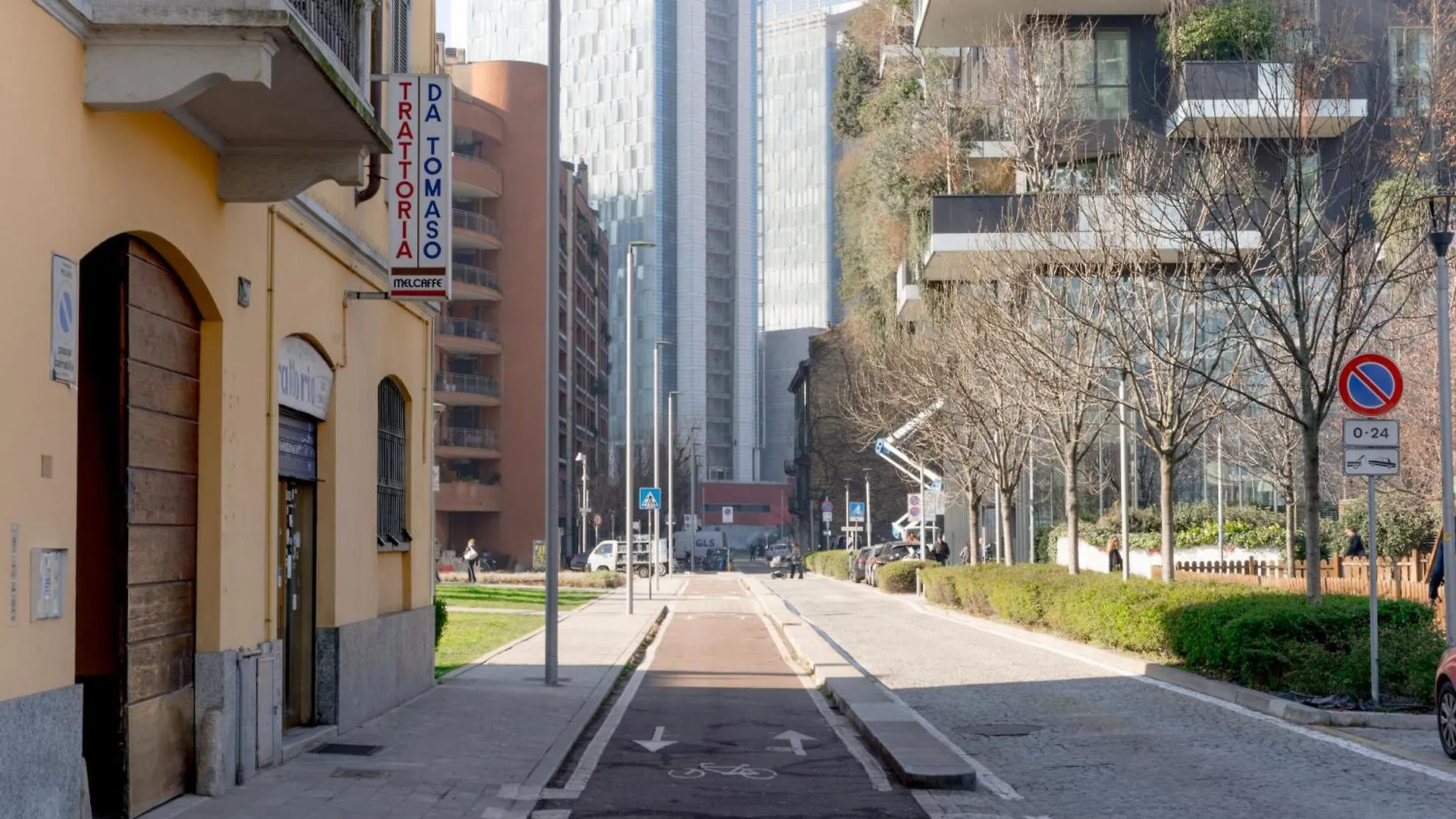 Luxury Apartment In Isola - De Castillia 20 Milan Italy