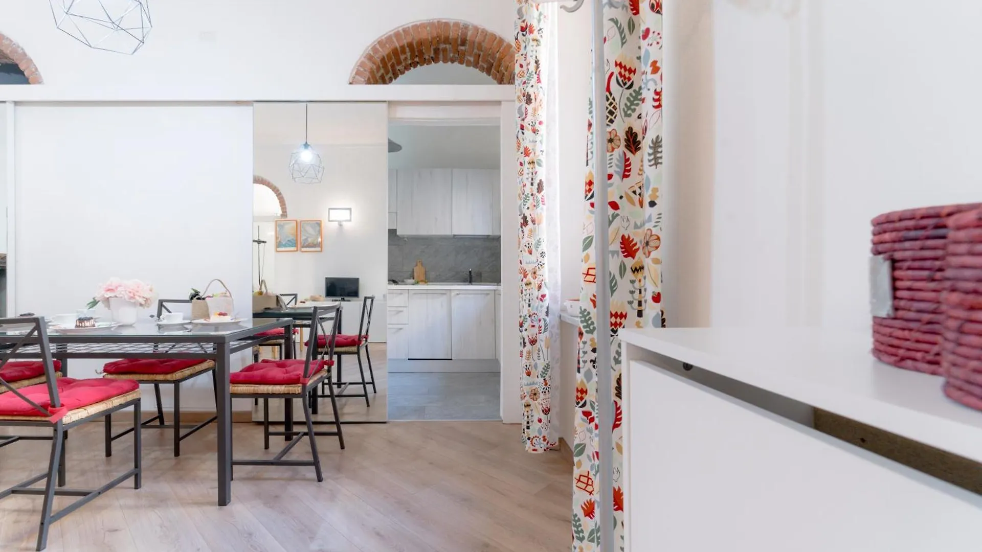 Luxury Apartment In Isola - De Castillia 20 Milan