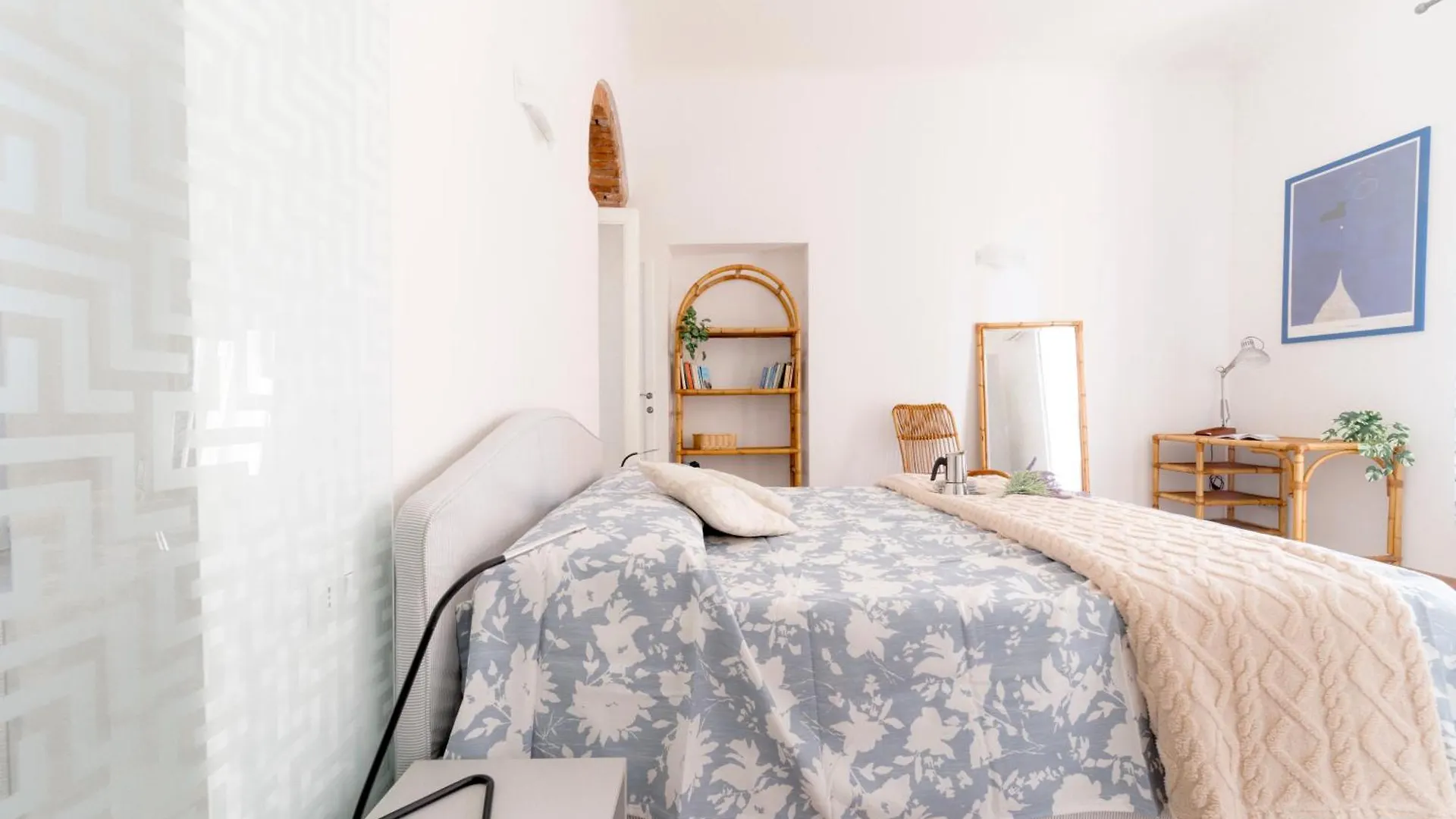 Luxury Apartment In Isola - De Castillia 20 Milan 0*,  Italy